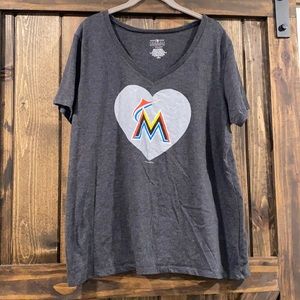 Miami Marlins women’s t-shirt XL new no tags